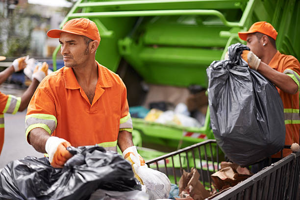Best Yard Waste Removal  in Carson City, MI
